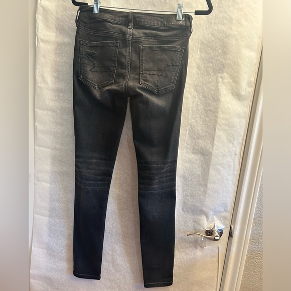 American Eagle Super Stretch Black Charcoal Skinny distressed Jeans Sz-4R.   E10 - Picture 5 of 11